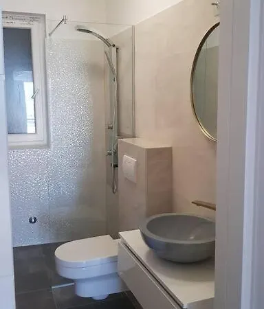 Multiverse アパート ポドストラナ