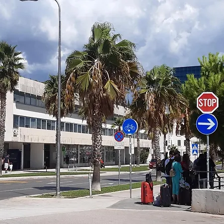 Multiverse ポドストラナ