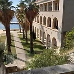 Multiverse Апартаменты Подстрана