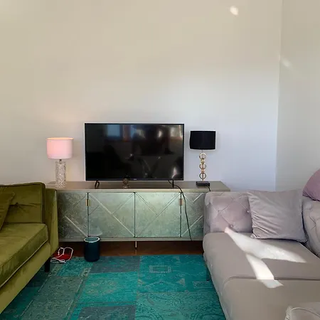 Multiverse Apartment *