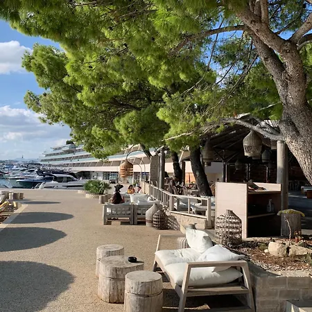 Apartman Multiverse Podstrana